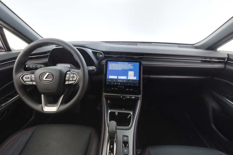 Lexus LBX vaihtoauto