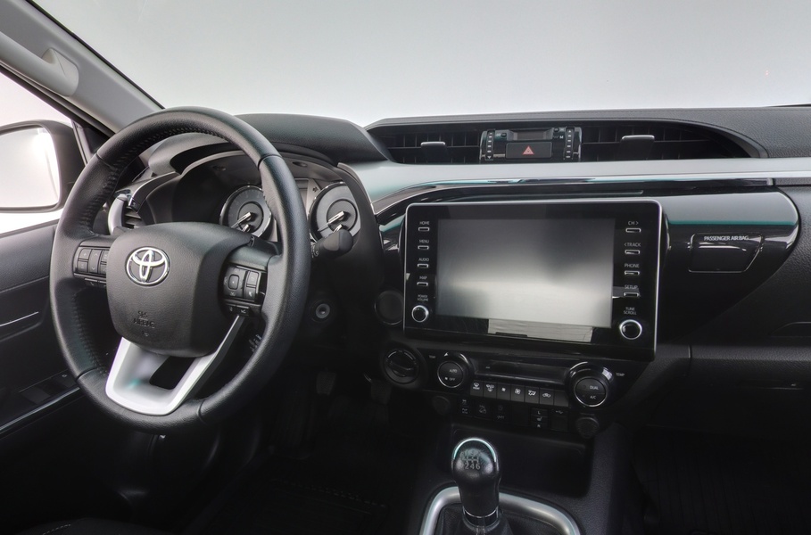 Toyota Hilux vaihtoauto