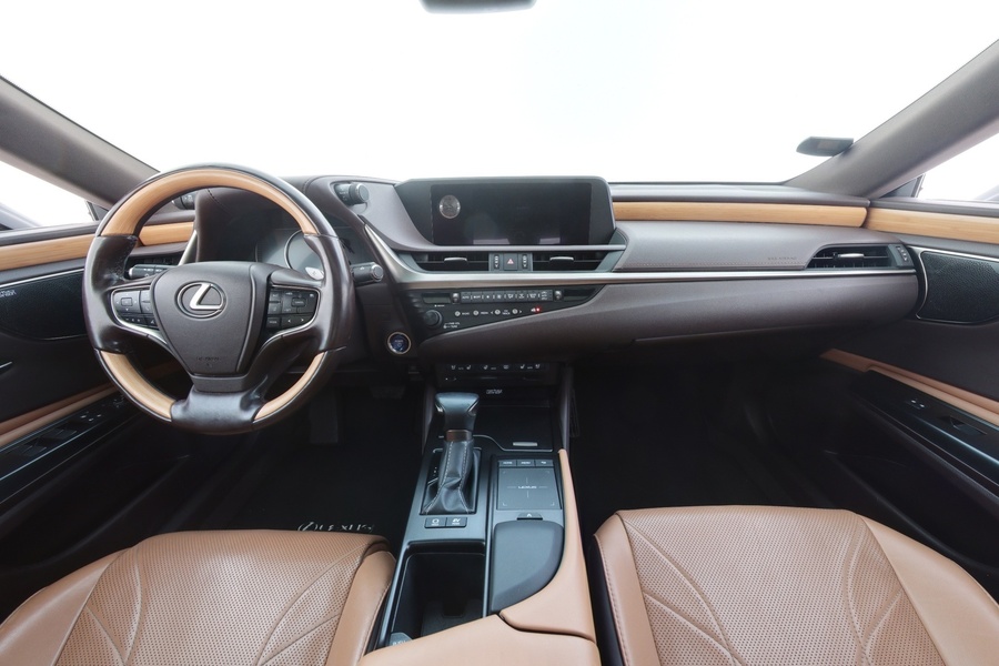 Lexus ES vaihtoauto