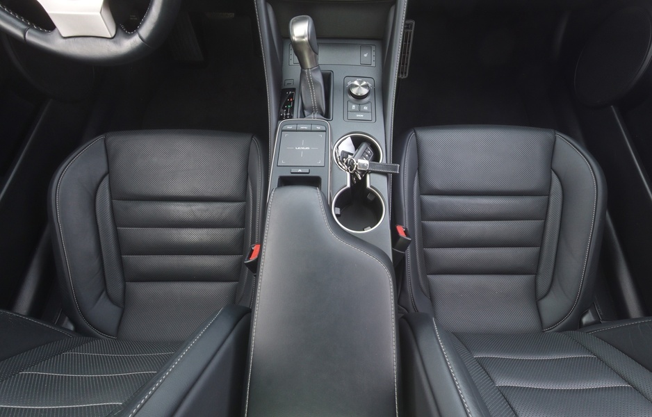 Lexus RC vaihtoauto