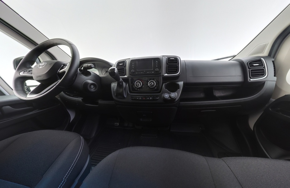 Toyota Proace MAX vaihtoauto