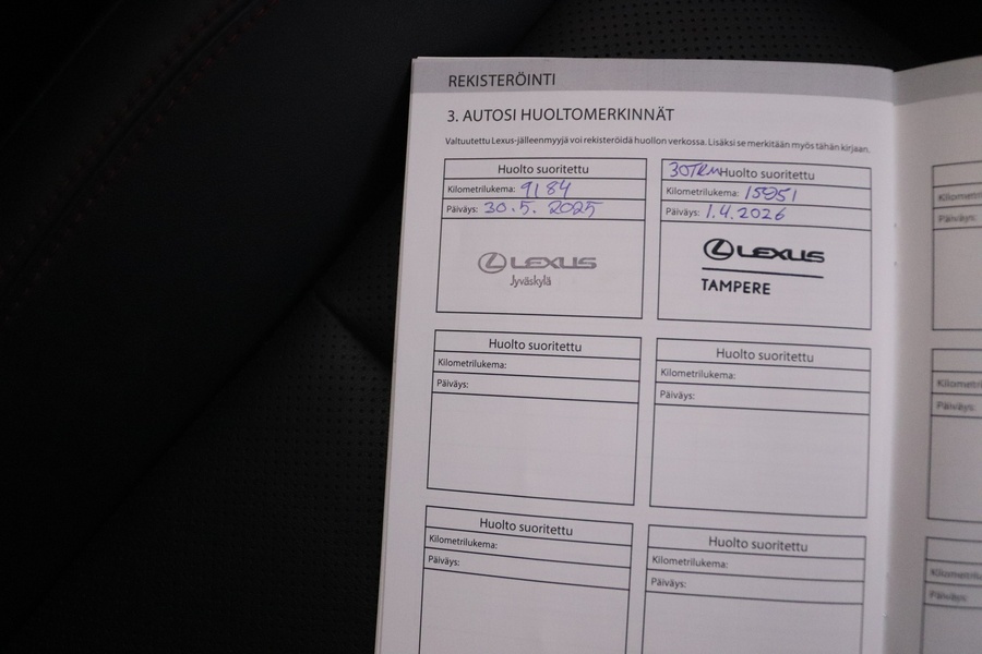 Lexus LBX vaihtoauto