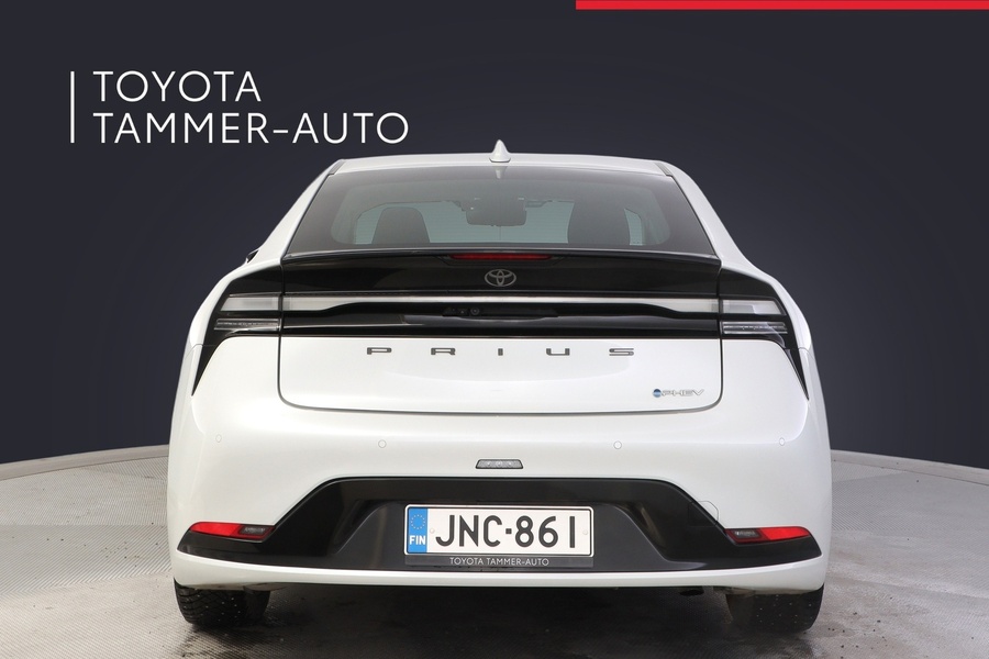 Toyota Prius Plug-in vaihtoauto