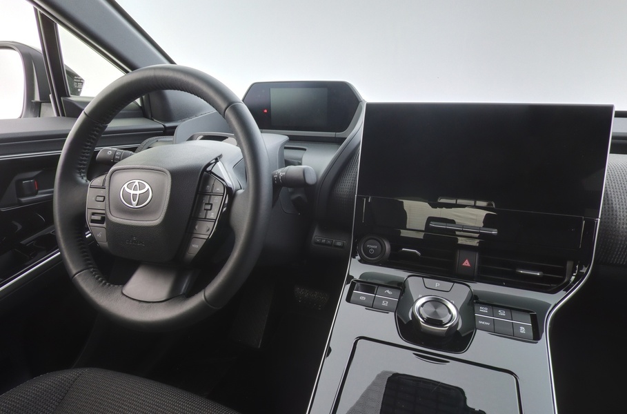 Toyota bZ4X vaihtoauto