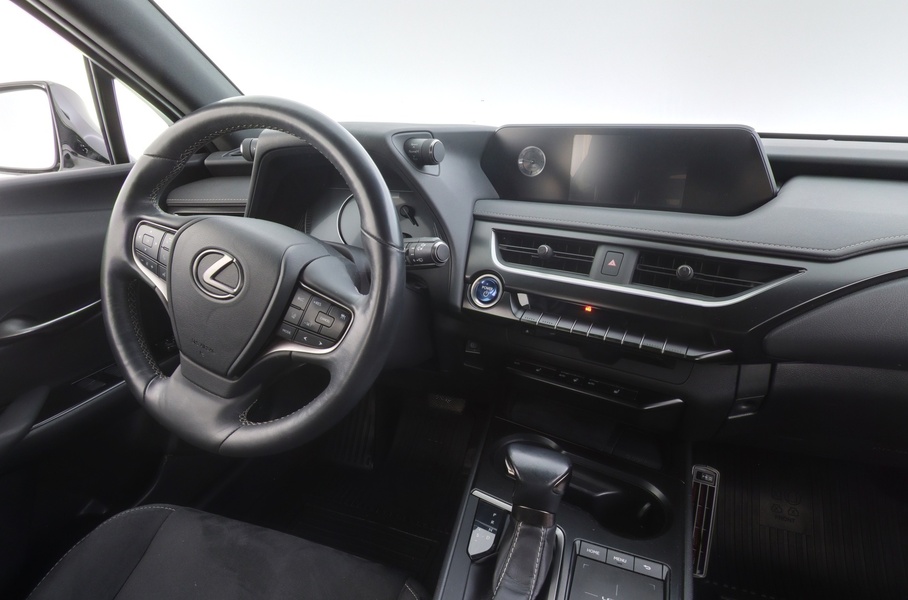 Lexus UX vaihtoauto