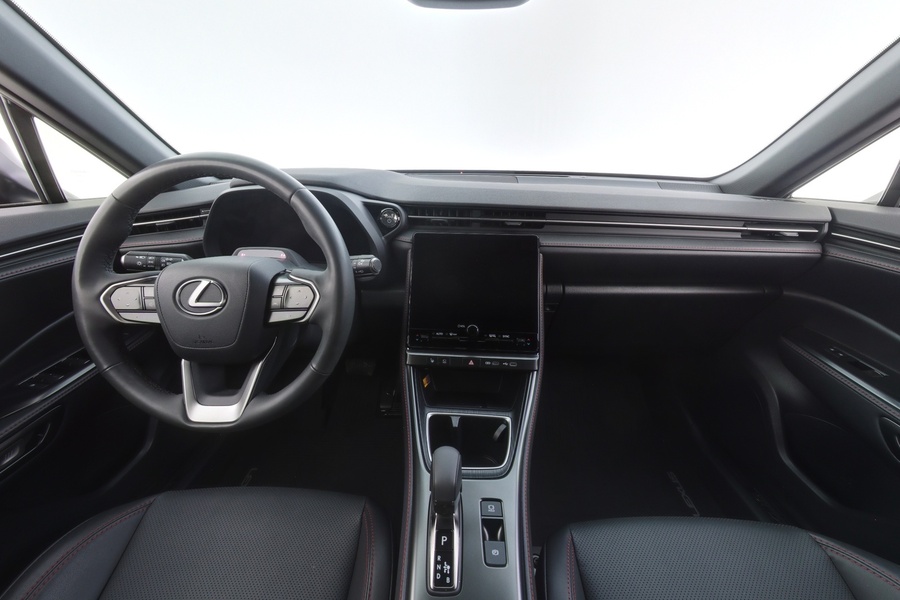 Lexus LBX vaihtoauto