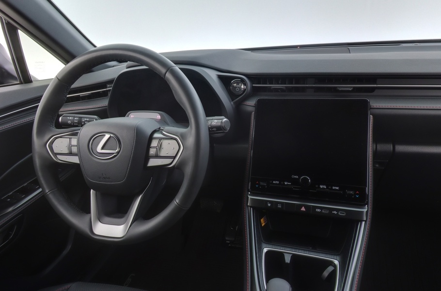 Lexus LBX vaihtoauto