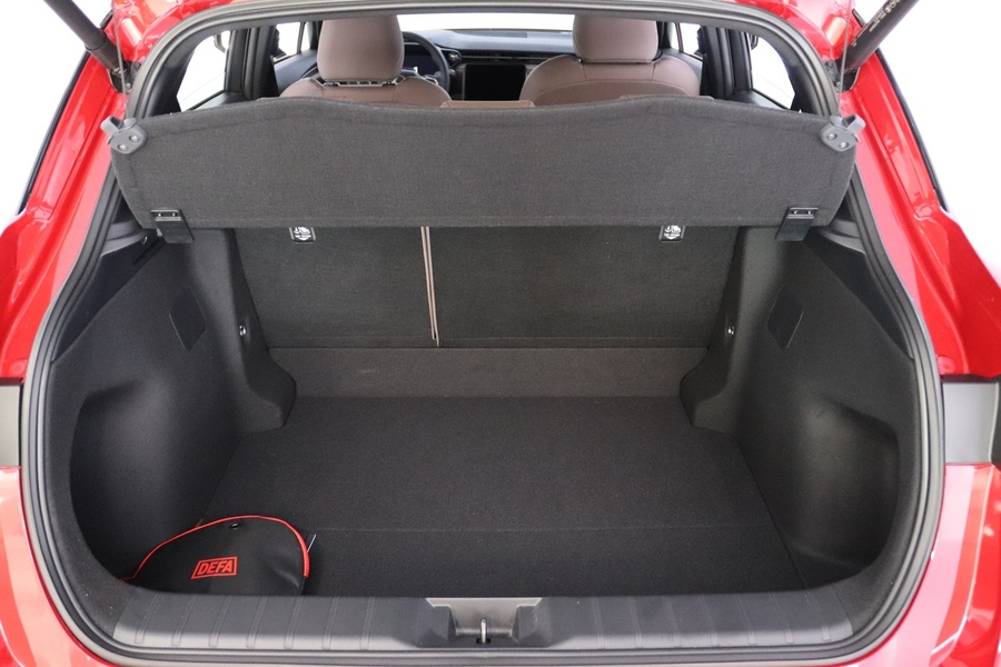 Lexus LBX vaihtoauto