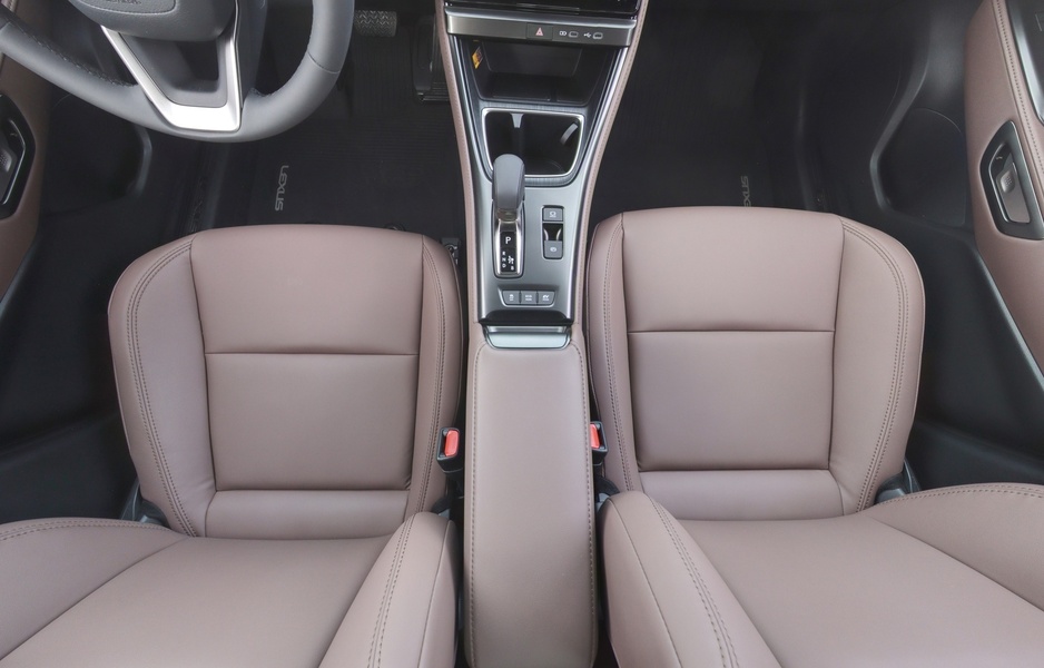 Lexus LBX vaihtoauto