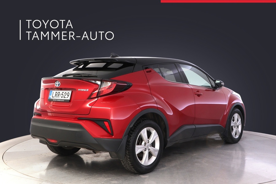 Toyota C-HR vaihtoauto