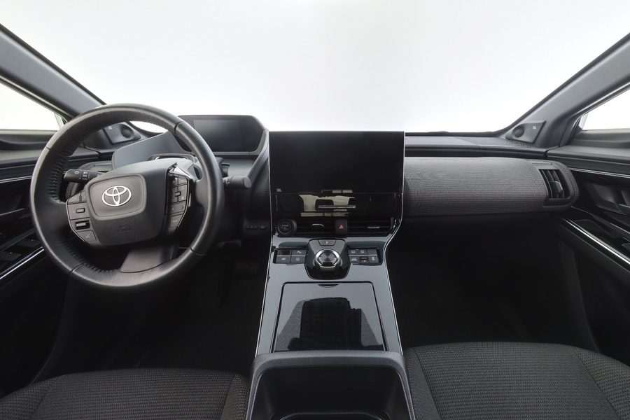 Toyota bZ4X vaihtoauto