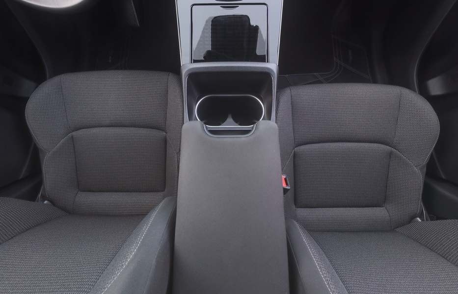 Toyota bZ4X vaihtoauto