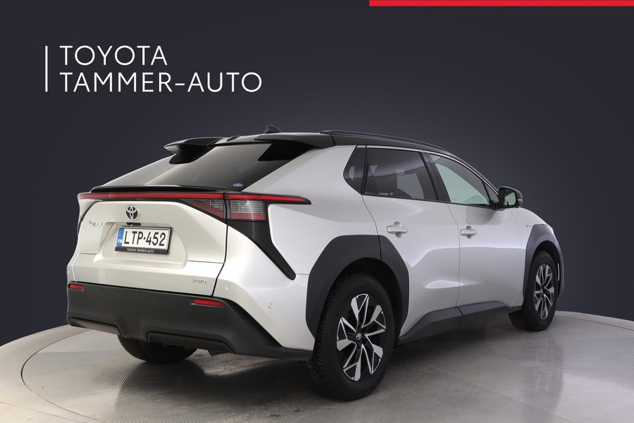 Toyota bZ4X vaihtoauto