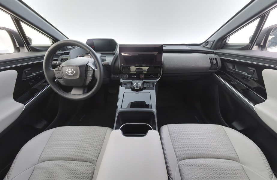 Toyota bZ4X vaihtoauto