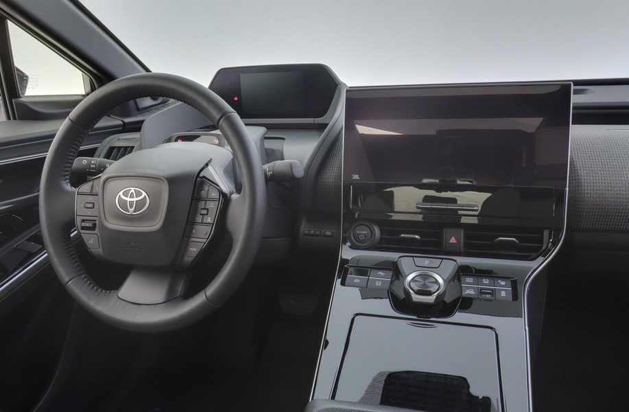 Toyota bZ4X vaihtoauto