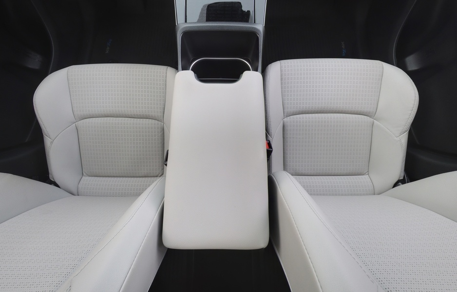 Toyota bZ4X vaihtoauto