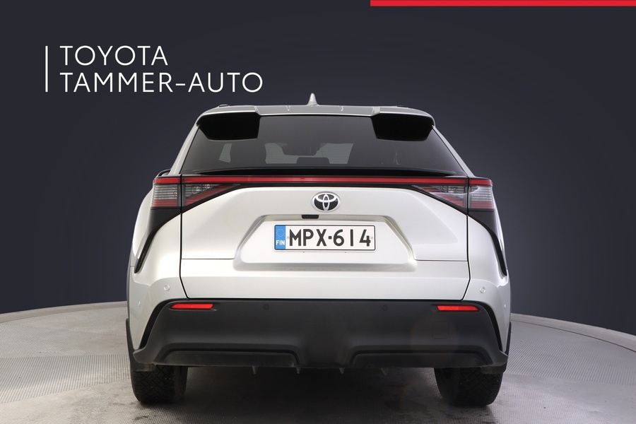 Toyota bZ4X vaihtoauto