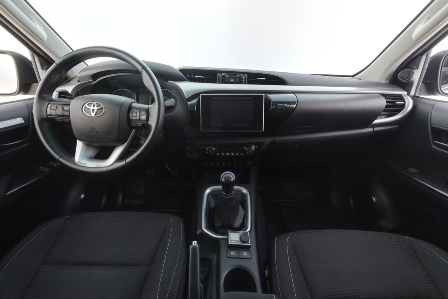 Toyota Hilux vaihtoauto