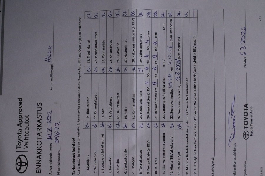 Toyota Hilux vaihtoauto