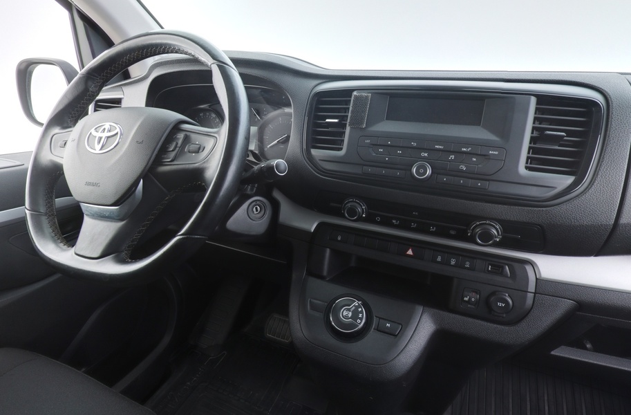 Toyota Proace Verso vaihtoauto