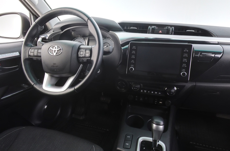 Toyota Hilux vaihtoauto