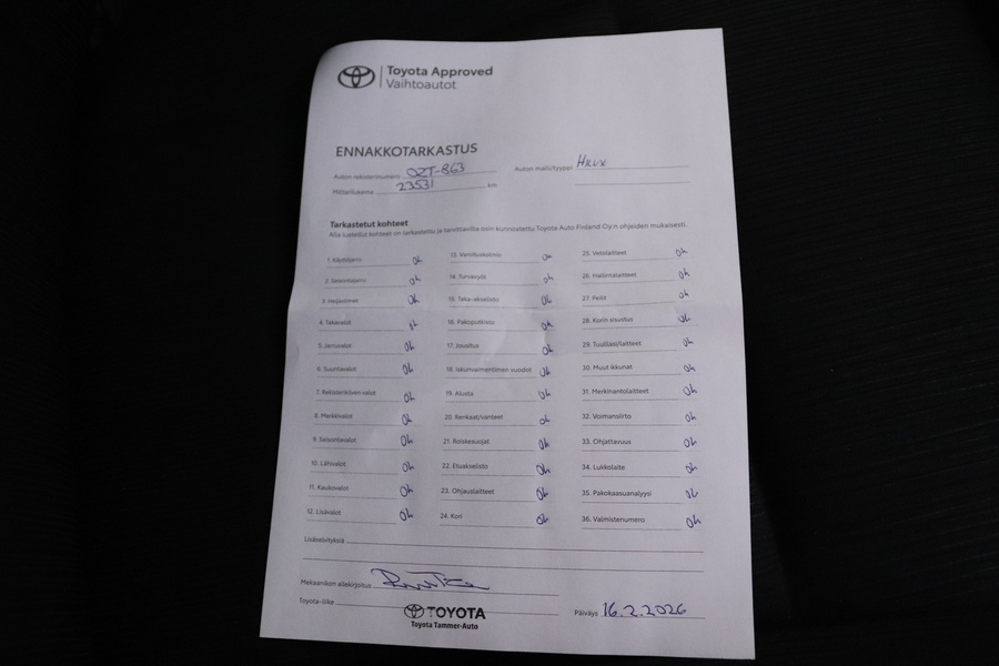 Toyota Hilux vaihtoauto