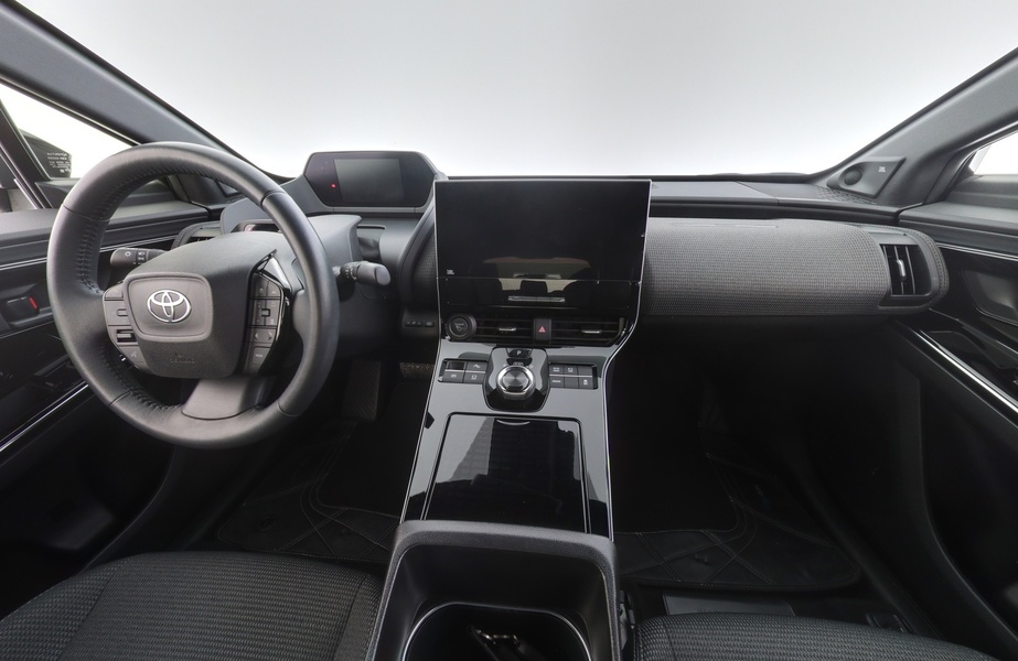 Toyota bZ4X vaihtoauto