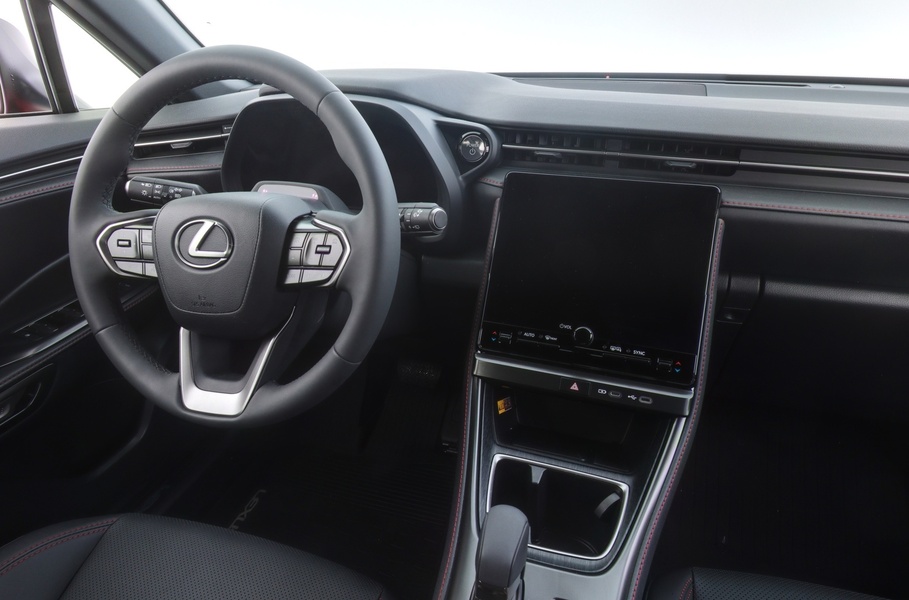 Lexus LBX vaihtoauto