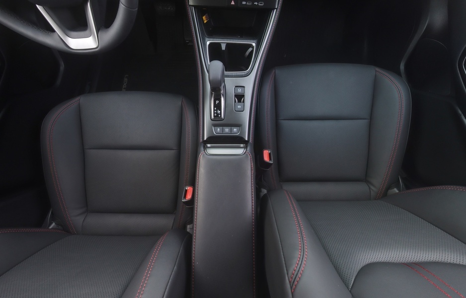 Lexus LBX vaihtoauto