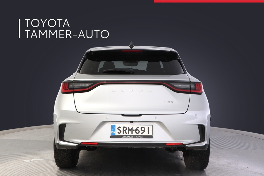 Lexus LBX vaihtoauto