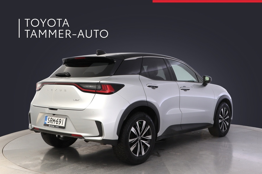 Lexus LBX vaihtoauto
