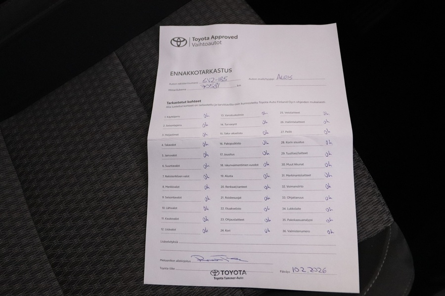 Toyota Auris vaihtoauto