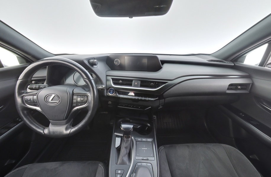 Lexus UX vaihtoauto