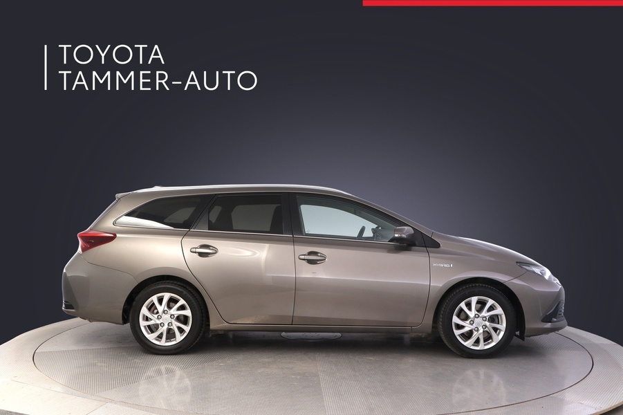 Toyota Auris vaihtoauto