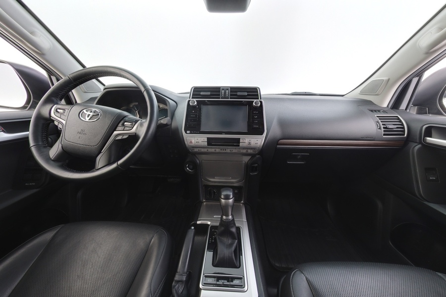 Toyota Land Cruiser vaihtoauto