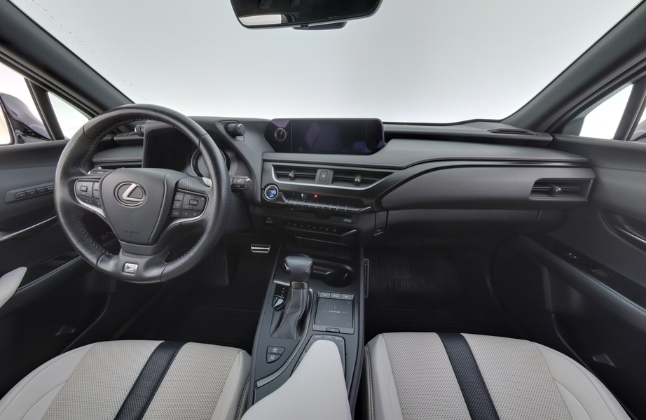 Lexus UX vaihtoauto