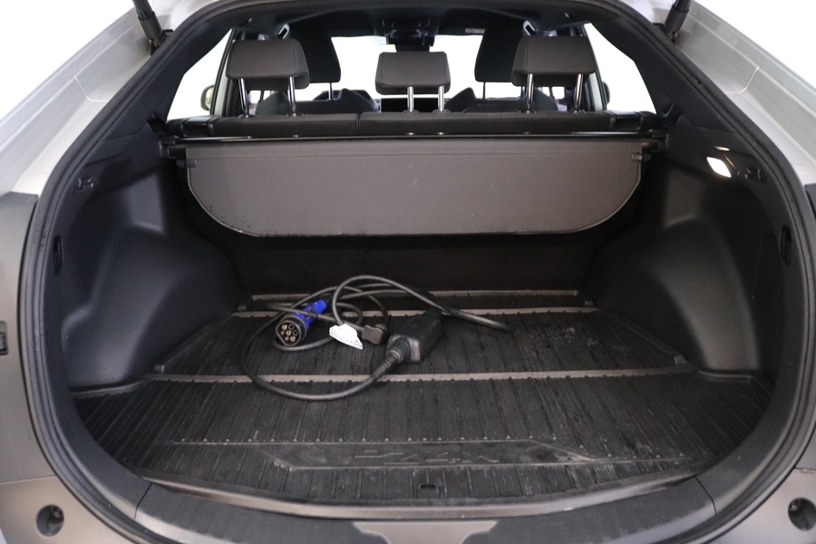 Toyota bZ4X vaihtoauto