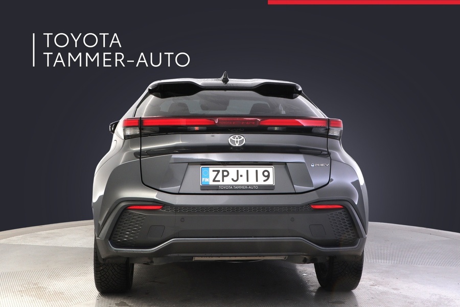 Toyota C-HR vaihtoauto