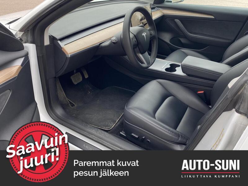 Tesla Model 3 vaihtoauto