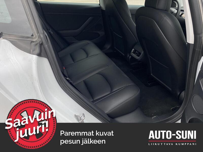 Tesla Model 3 vaihtoauto