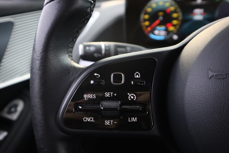 Mercedes-Benz EQC vaihtoauto