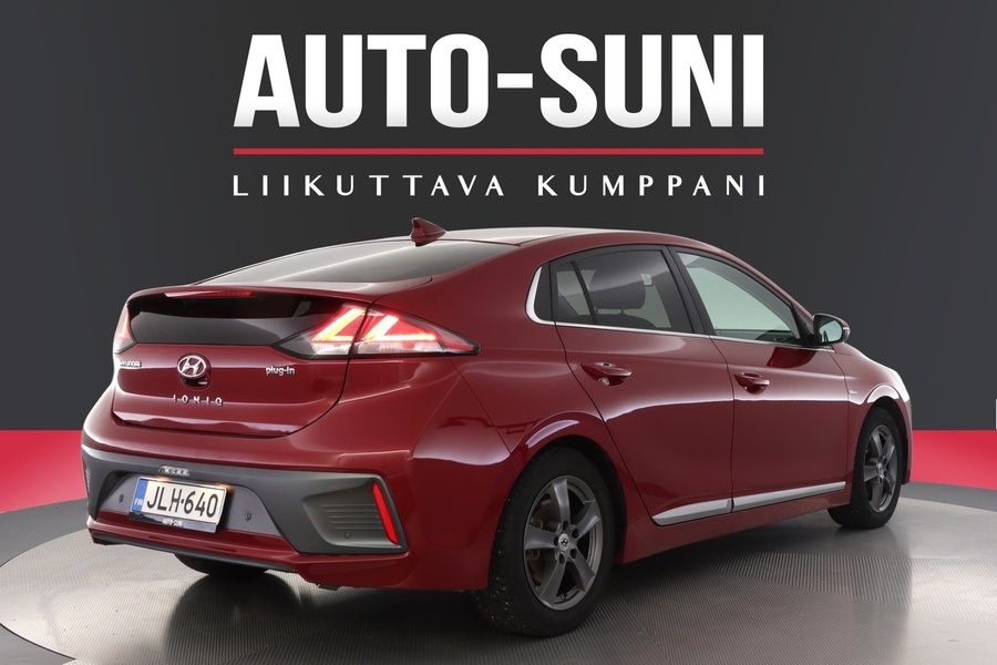 Hyundai IONIQ plug-in vaihtoauto