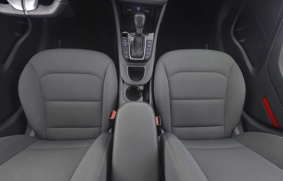 Hyundai IONIQ plug-in vaihtoauto