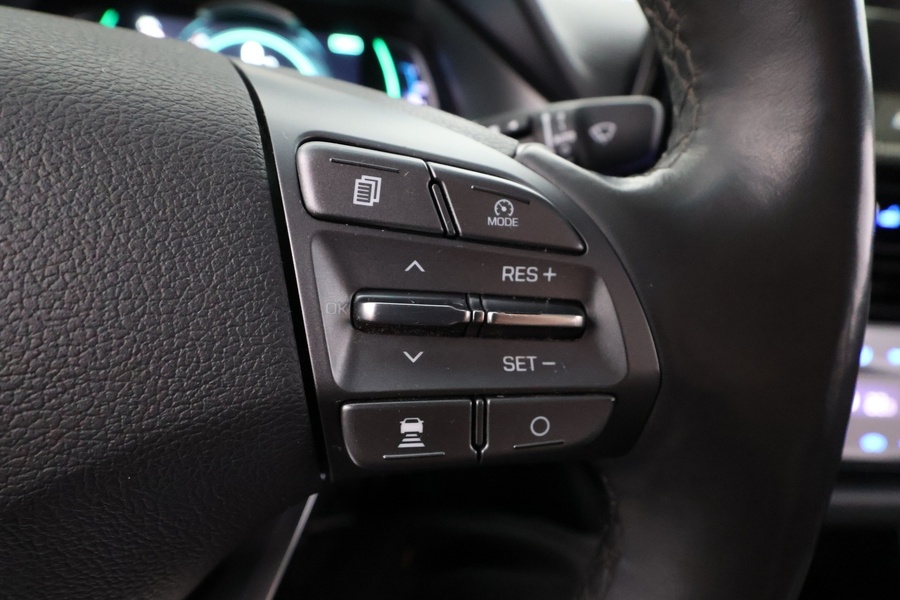 Hyundai IONIQ plug-in vaihtoauto