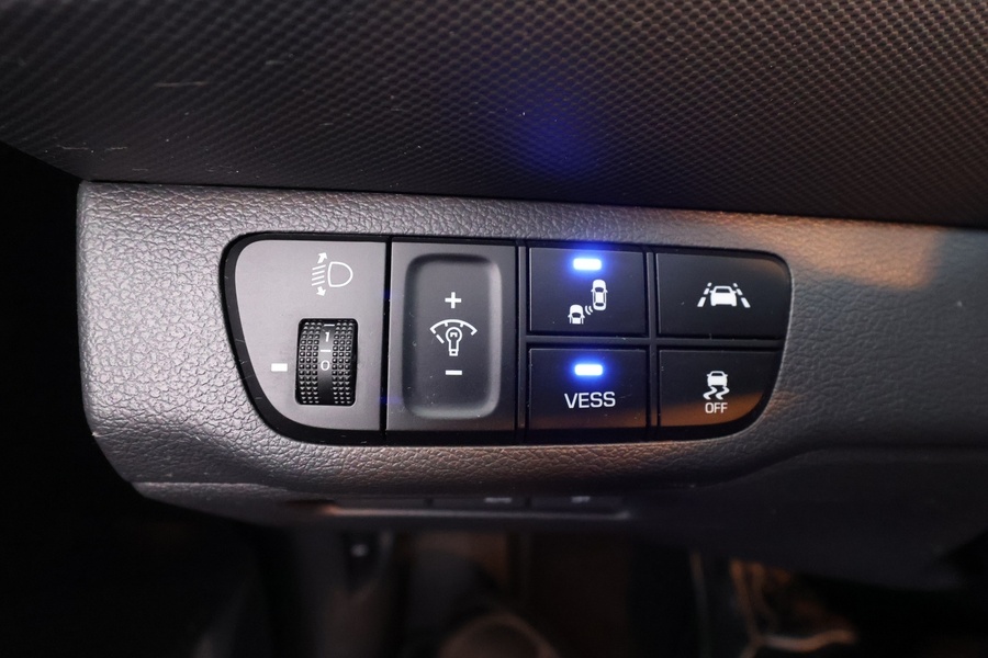 Hyundai IONIQ plug-in vaihtoauto