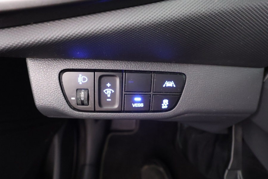 Hyundai IONIQ plug-in vaihtoauto