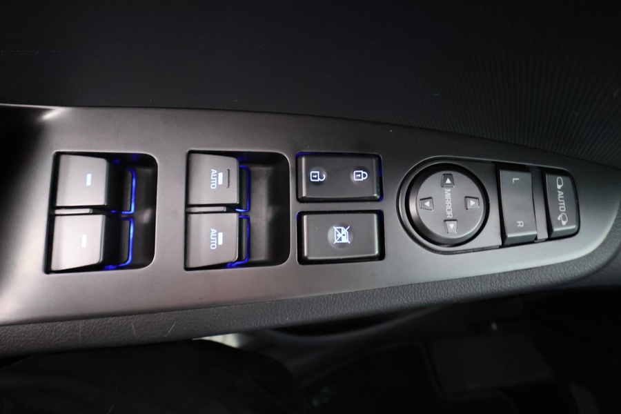 Hyundai IONIQ plug-in vaihtoauto