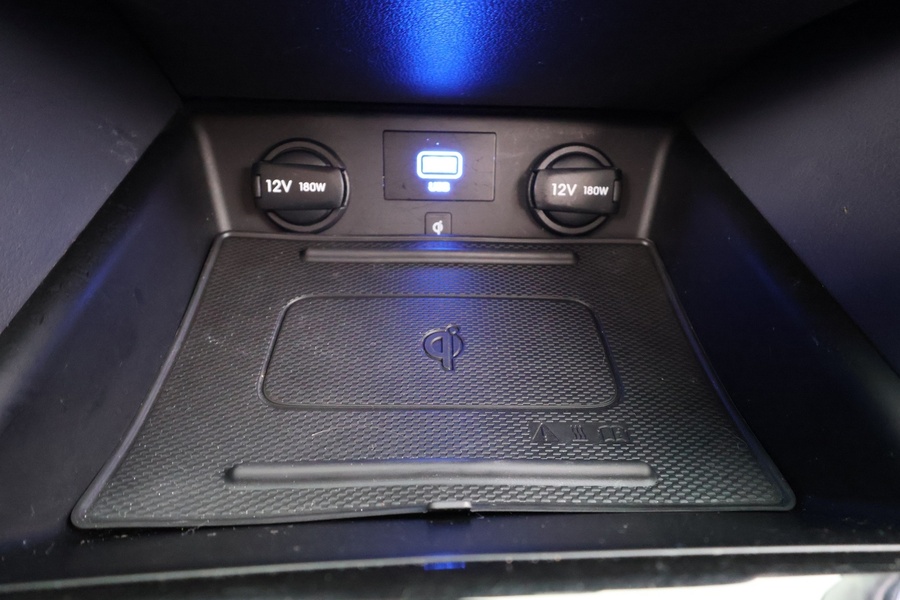 Hyundai IONIQ plug-in vaihtoauto