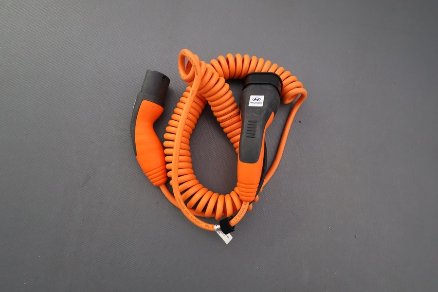 Hyundai IONIQ plug-in vaihtoauto