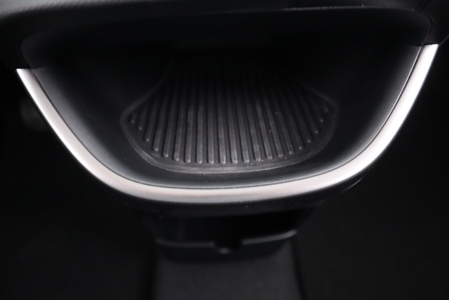 Hyundai INSTER vaihtoauto